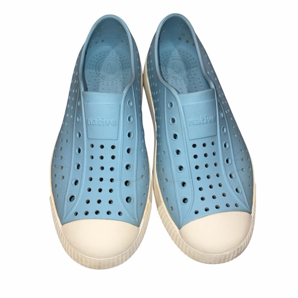 Native Jefferson Blue Kids Slip On Water Shoes Sneakers Kids size 4